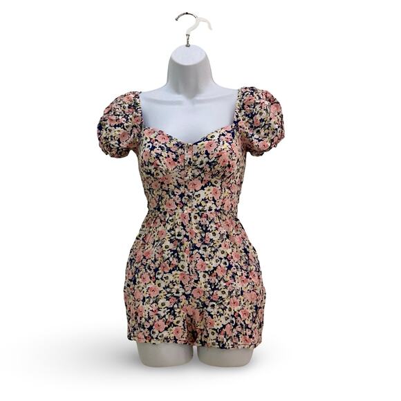 Lily Rose Puff Sleeve Romper - Picture 1 of 8